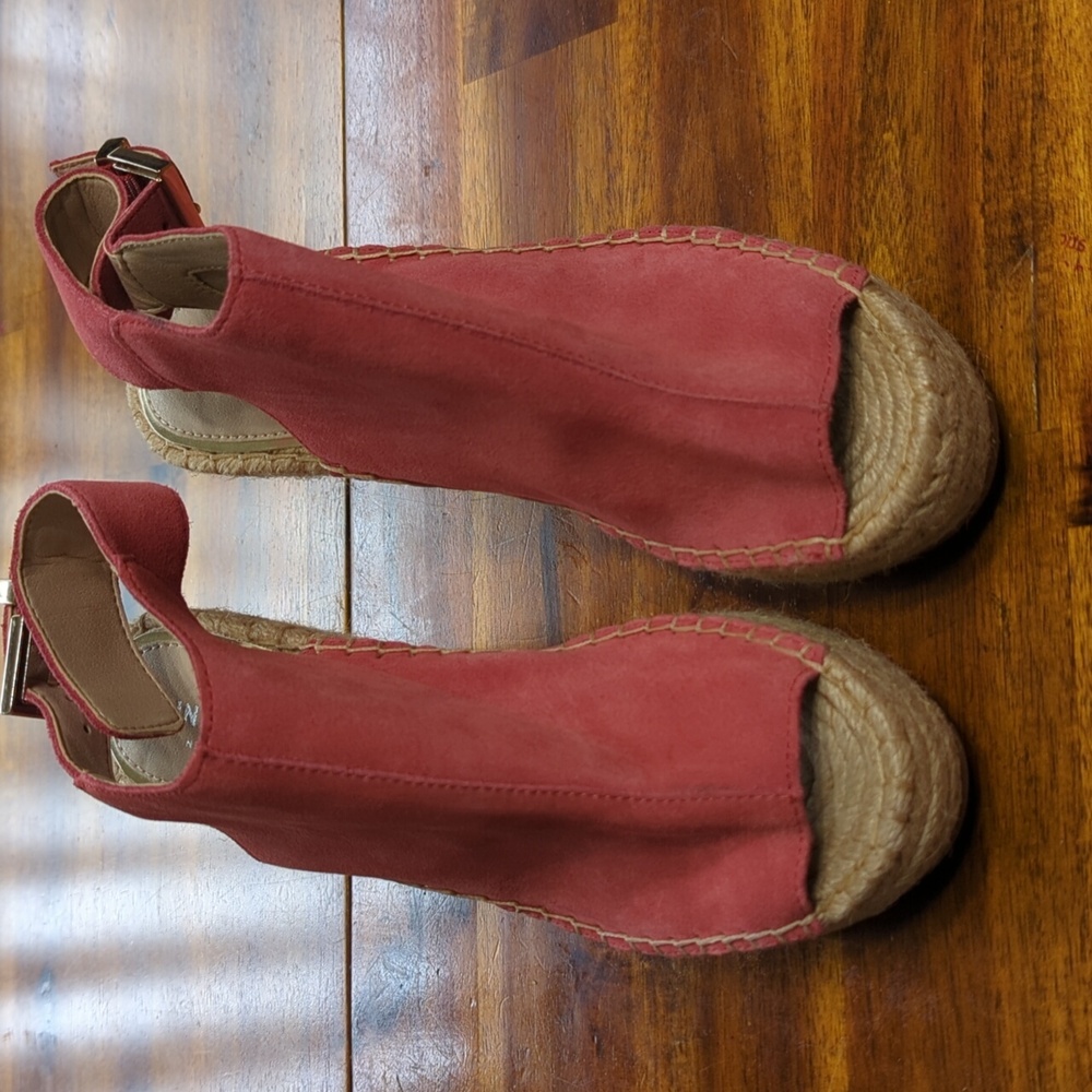 Kenneth Cole Olivia pink wedge espadrilles size 6